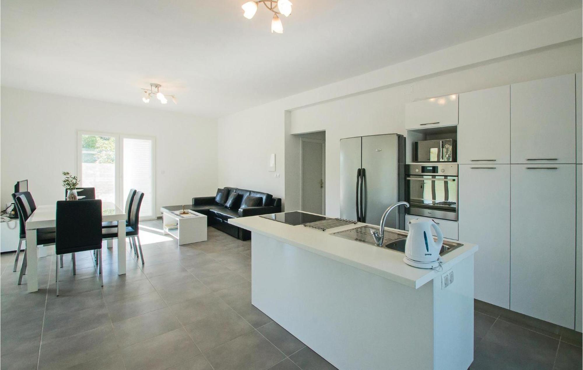 Stunning Apartment In Grscica With Kitchen Прізба Екстер'єр фото
